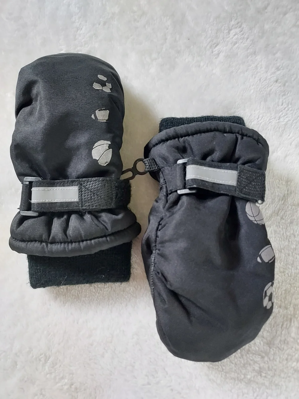 3M Black Kids Winter Mittens Thinsulate Cold Weather Protection Snow Ski